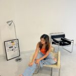 Vanesha Prescilla Instagram - orange really stands out in a good wayyy 🌅 yang punya outfit atau sesuatu warna orange, ikutan doongg challenge #GaOrenGaKeren sekarang. post di pake hashtag #GaOrenGaKeren #EkstraKeren & #VaneshaPrescillaSquad ya karna aku punya sesuatu yang warnanya orange yang keren buat salah satu dari kamuuuu! post yang banyak ya 🍊🍊🍊 good luck