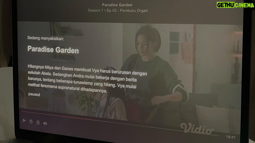 Vanesha Prescilla Instagram - bangun tidur, cuci muka trusss langsung nonton eps 2 Paradise Garden dibalik selimuttt karna saya tegang tapi penasaran 👀👀👀