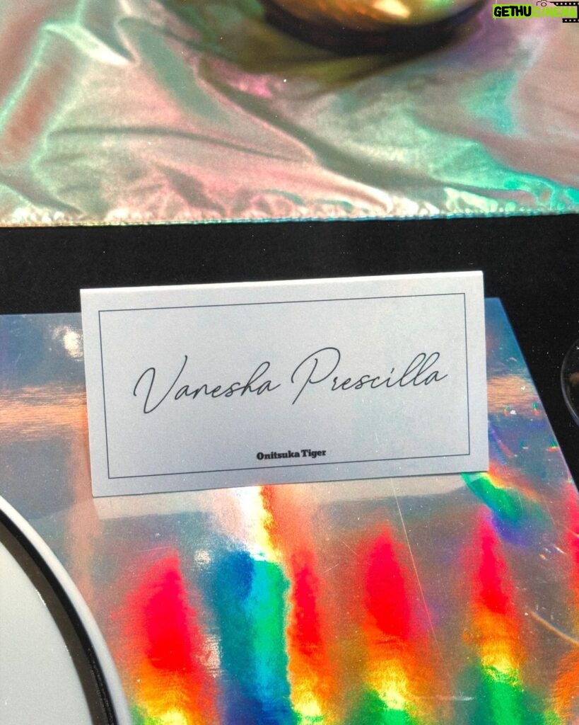 Vanesha Prescilla Instagram - @onitsukatigerindonesia thanks for having me 🪩🪩🪩 such a fun dinner!