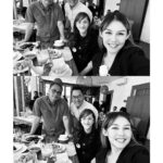 Vanesha Prescilla Instagram - akhirnya mampir lagi ke bandung!! tapi yang kali ini spesial karna diajak sama pak Presiden Jokowi sambil cobain kereta cepat yang sangat menyenangkaann! bersih, nyaman, bagus, dan hemat waktu karna total perjalanan jakarta-bandung kurang lebih cuma 45 menit, gapake macet macetan dan super cepetttt sampe 350km/h. terimakasih pak Jokowi ❤️🤍 Jakarta, Indonesia