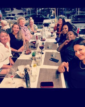 Vanessa Gonzalez Instagram - ✨Feeling grateful for the family, friends, love, adventures and play in my life ✨
