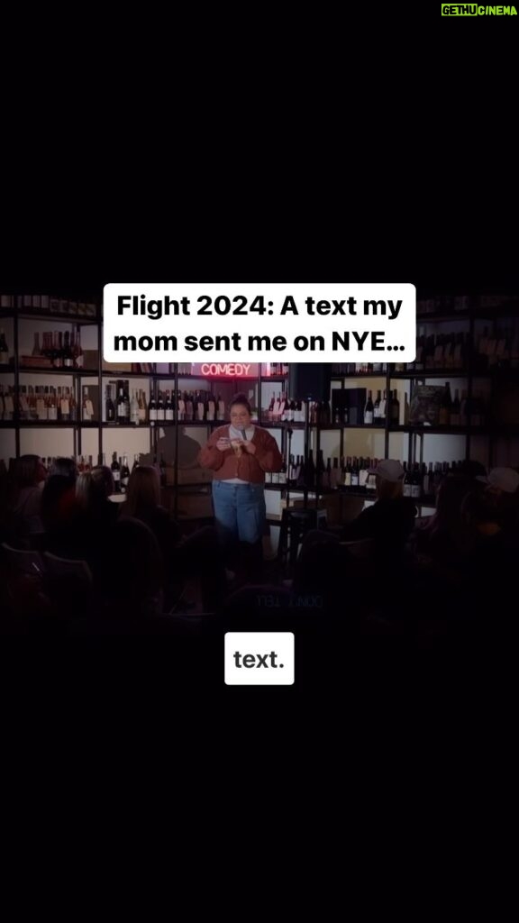 Vanessa Gonzalez Instagram - I’m on the wrong flight! ✈️ 🤣 #comedy #standup #funny #momtexts #2024 #resolutions #nye