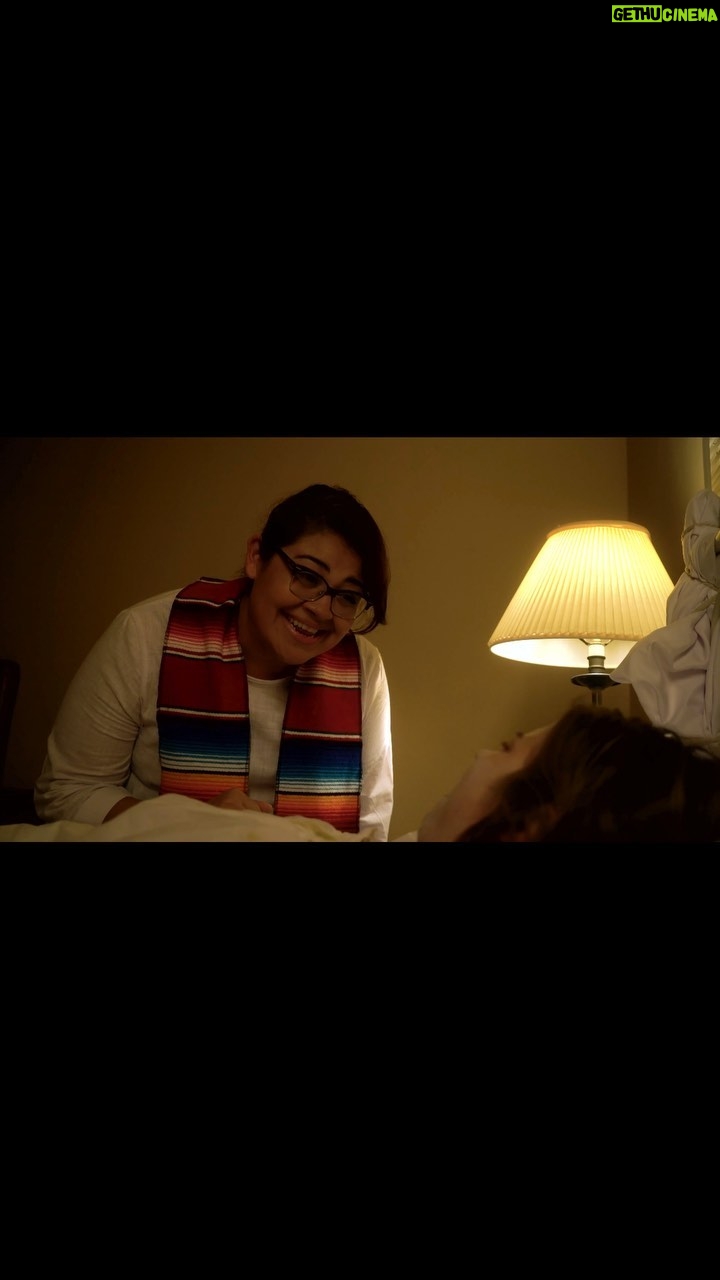 Vanessa Gonzalez Instagram - “Unitarian Universalist Exorcism” written and directed by @hellagale! Full link IN BIO 🎃 👻 #comedy #comedyshortfilm #horrorshortfilm