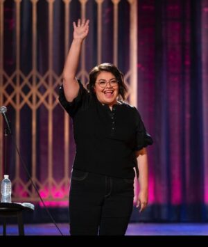 Vanessa Gonzalez Instagram - 🚨🚨🚨 Catch me on NETFLIX with an amazing group of comics on NOV 28th!!! 🎉🎉🎉🎉🎉🎉🎉
📸 by @marcusrussellprice 
💄 by @erin.m.acker 
💇🏽‍♀️ by @geobrianhmu