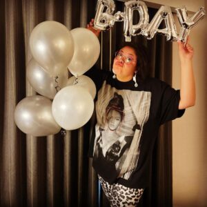 Vanessa Gonzalez Instagram - 38. no crumbs. she ATE. #bday #cozy