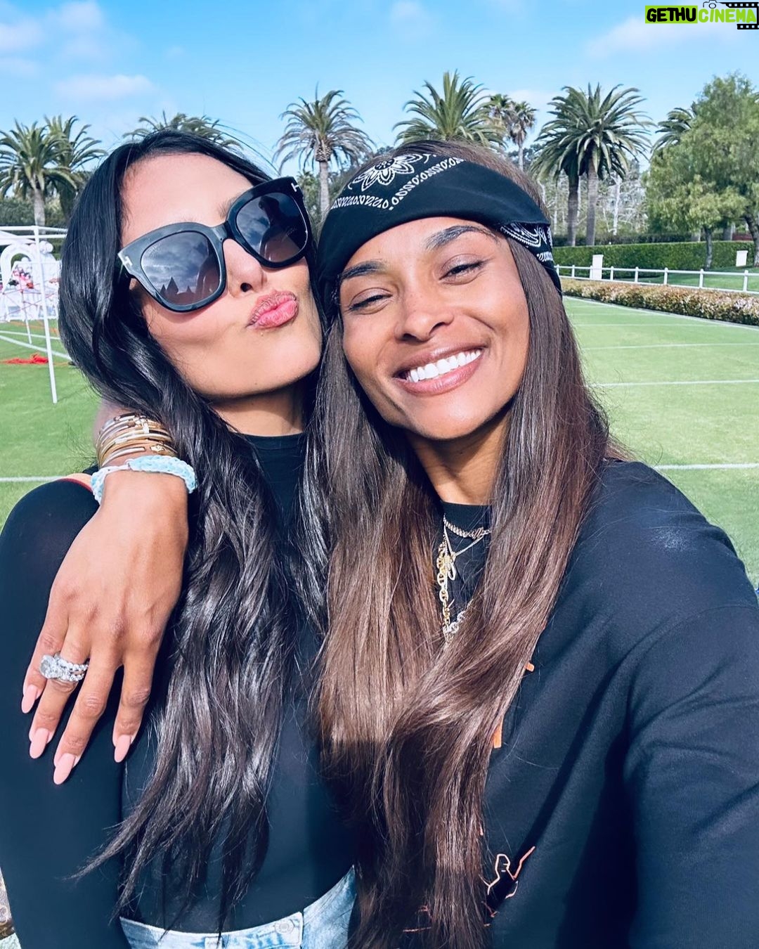 Vanessa Laine Bryant Instagram - C! I love you! Happy birthday!!!! My always supportive and fun bestie 😘❤️☺️🎉☺️ @ciara