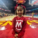Vanessa Laine Bryant Instagram - @uscwbb ❤️💛✌🏾 @mambamambacitasports 🖤🤍❤️ 🏀 Galen Center at USC