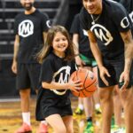 Vanessa Laine Bryant Instagram - 📍Eugene, OR -- Together with @OregonWBB & @OregonMBB, we brought our MMSF Skills Academy basketball camp to the University of Oregon!  The @GoDucks helped us to empower local youth to live an inspired life through Kobe and Gianna’s legacy.  The kids had so much fun with the players, coaches and @TheOregonDuck 🦆 Thank you @oregonwbb and @oregonmbb for making this a fun and enjoyable experience for all the kiddos!  #PlayGigisWay ❤️ #Mamba #Mambacita #MambaForever #GoDucks @mambamambacitasports