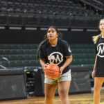 Vanessa Laine Bryant Instagram - 📍Eugene, OR -- Together with @OregonWBB & @OregonMBB, we brought our MMSF Skills Academy basketball camp to the University of Oregon!  The @GoDucks helped us to empower local youth to live an inspired life through Kobe and Gianna’s legacy.  The kids had so much fun with the players, coaches and @TheOregonDuck 🦆 Thank you @oregonwbb and @oregonmbb for making this a fun and enjoyable experience for all the kiddos!  #PlayGigisWay ❤️ #Mamba #Mambacita #MambaForever #GoDucks @mambamambacitasports