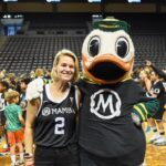 Vanessa Laine Bryant Instagram - 📍Eugene, OR -- Together with @OregonWBB & @OregonMBB, we brought our MMSF Skills Academy basketball camp to the University of Oregon!  The @GoDucks helped us to empower local youth to live an inspired life through Kobe and Gianna’s legacy.  The kids had so much fun with the players, coaches and @TheOregonDuck 🦆 We are so thankful to the entire @GoDucks program for lending their support of @mambamambacitasports in honor of Kobe and Gianna.  #PlayGigisWay ❤️ #Mamba #Mambacita #MambaForever #GoDucks @mambamambacitasports