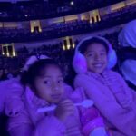 Vanessa Laine Bryant Instagram - #Frozen Disney On Ice 🧊 ⛸️⛸️❤️ #LaFamilia ❤️ #Encanto 🏡 #HolidayTradition Honda Center