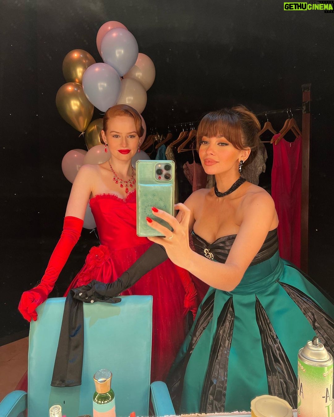 Vanessa Morgan Instagram - This Day 👗♥️