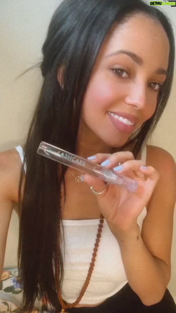 Vanessa Morgan Instagram - @sugarbear ad. ✨ My Sugarbear results have been incredible. I am already noticing my natural lashes looking longer and fuller! I started using @sugarbearlashcare with my lash extensions & when the extensions came off, I couldn’t believe how much stronger & softer my natural lashes felt   As an actress, I never know whether or not I will need to wear lash extensions for a role. With #sugarbearlashcare I know my lashes will be ready for any character I need to play.  Who won a 3-month supply in my Giveaway? Have you tried the product yet? Tell me in the comments what you think and share your results!  #sugarbear #lashes #lashcare #naturallashes