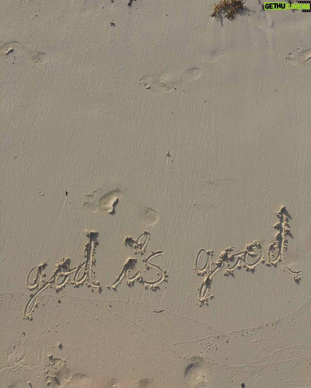 Vanessa Morgan Instagram - Paradise is all about perspective, we are always in paradise but there’s something truly magical about grounding/journaling on a white sand beach and releasing whatever no longer serves me into the ocean 🌊 forever grateful to be co creating this life. Highly recommend this resort it was stunning and super accommodating if you have lil ones ♥️ @fairmontmayakoba #fairmontmayakoba #fairmontmoments Fairmont Mayakoba, Riviera Maya