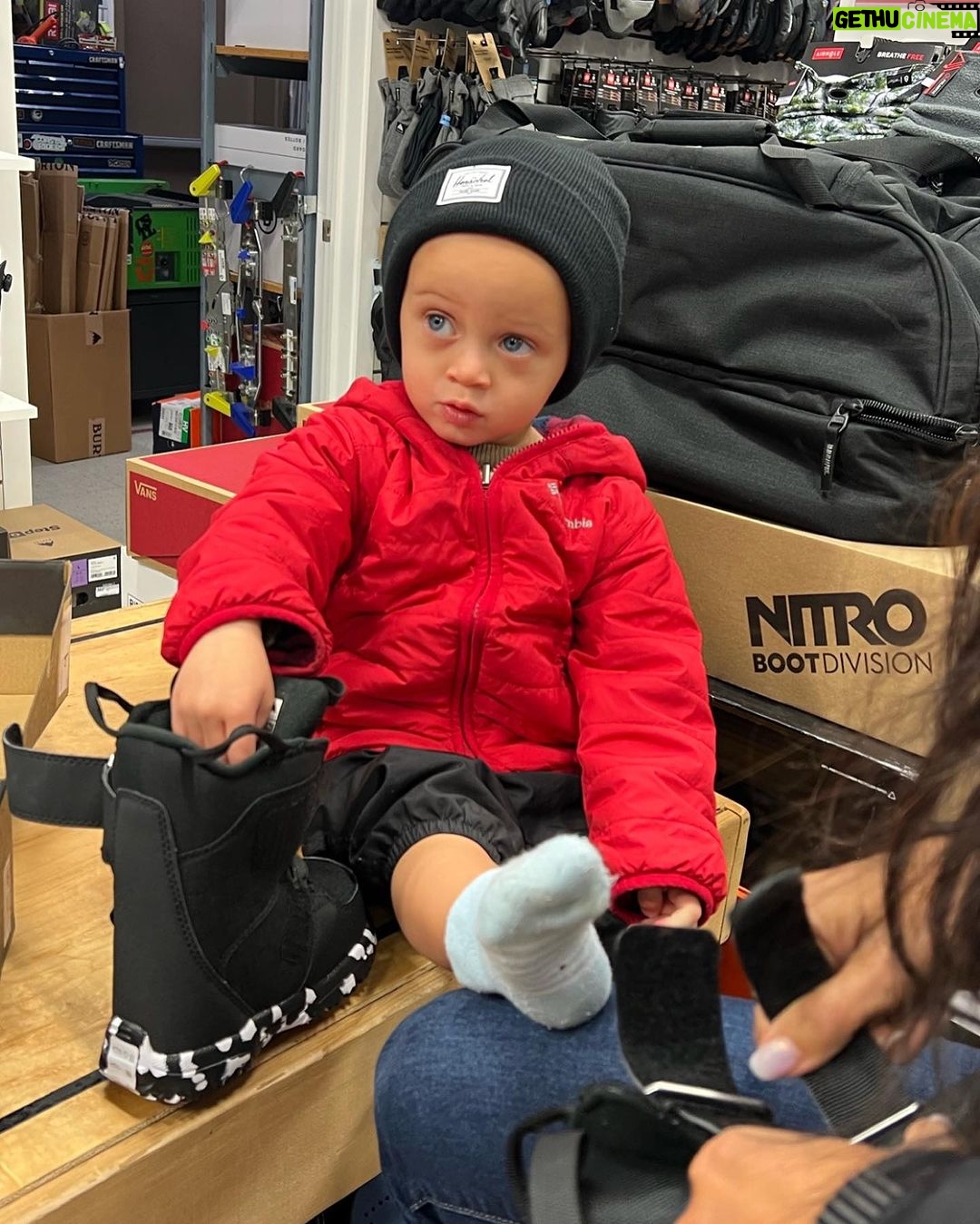 Vanessa Morgan Instagram - My baby boy is 3 today. Where is the time going? All I can say is Thank you God for the biggest blessing of my life. & To River, I’m eternally grateful your soul chose me to be your mommy in this lifetime. Love you Forever. 🤍
