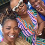 Vanessa Williams Instagram - Poolside with my DMV homegirls! @candacewrites @heycoachwalker LOVE these WISEwomen! #clubhousehomies What #Clubhouse has brought together…let no one put asunder!
