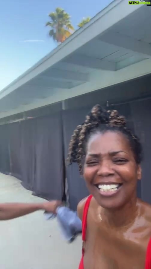 Vanessa Williams Instagram - Nothing is the same! #dancebreak!