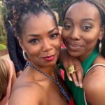 Vanessa Williams Instagram - Sisters, Friends, Costars for LIFE! @nicoleariparker @theericaash @boriskodjoe @iamrobireed @jossieharris Another marvelous @hollyrpeete @rodneypeete9 @hollyrodfdn #DesignCares event celebrating heroes and angels to support, care for and supply resources for autism and Parkinson’s disease. Dress @staud.clothing The Bee Hive