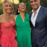 Vanessa Williams Instagram - Sisters, Friends, Costars for LIFE! @nicoleariparker @theericaash @boriskodjoe @iamrobireed @jossieharris Another marvelous @hollyrpeete @rodneypeete9 @hollyrodfdn #DesignCares event celebrating heroes and angels to support, care for and supply resources for autism and Parkinson’s disease. Dress @staud.clothing The Bee Hive