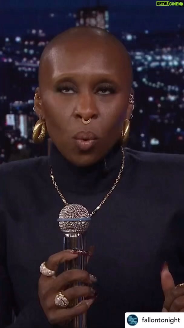 Vanessa Williams Instagram - Have yourself a Merry Little Christmas!🎄. @cynthiaerivo Thank you Sis for BLESSING that is YOU! ❤️