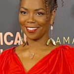 Vanessa Williams Instagram - OVERJOYED by this MARVELOUS film #americanfictionmovie This incredibly talented writer director and CAST really deliver! Whip smart, funny, satirical, opens this week DONT MISS IT! #whyigotothemovies Bravo @cordjefferson @jfreewright @traceeellisross @sterlingkbrown @erikaalexanderthegreat 👏🏾👏🏾👏🏾