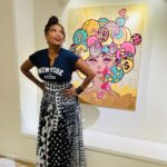 Vanessa Williams Instagram - The EYES have it! @amytheard #THRUMYEYES An unforgettable art experience, an unforgettable ARTIST! Was a pleasure hosting your night of expression! Love you Amy! Thank you @studiooneeightynine for dressing me! Thank you @raeshines for making this divine reconnection! Makeup @kenyascottmua @hairbytanye ❤️#ifeelpretty