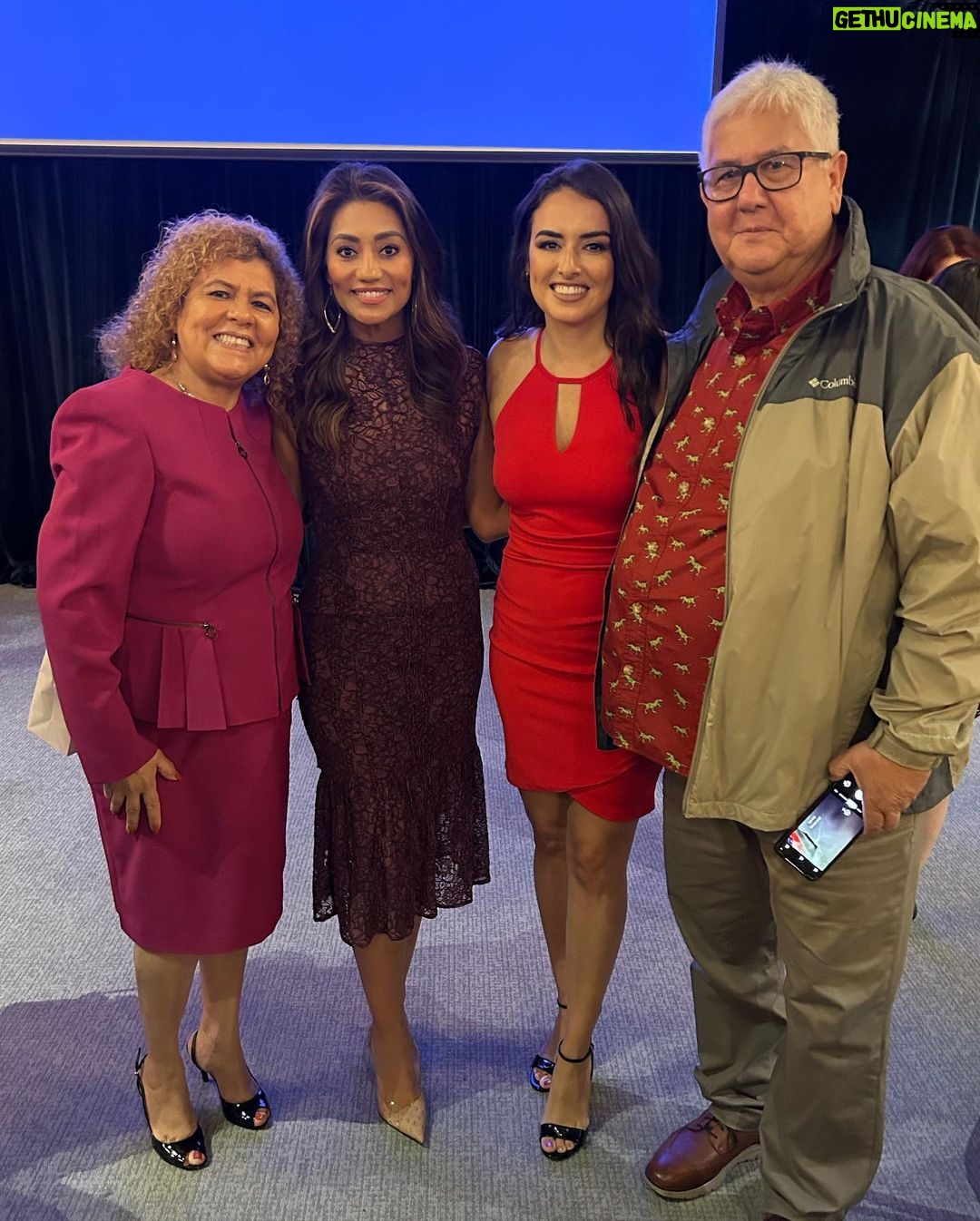 Vannessa Vasquez - 635 Likes - What an honor be spend Latina Equal pay day in my hometown Houston at the @poweronheelsf events with all of these Latina Baddies
Thank you for my Power Latina award 🥇 I’m still crying 😭
Thank you Yvette Mayo for having me ! You’re a s shero!!
Thank you to our sponsors @united @goyafoods @cbaldwinhotel @chase @cocacola
#sisepuede #pagame #latinaequalpay