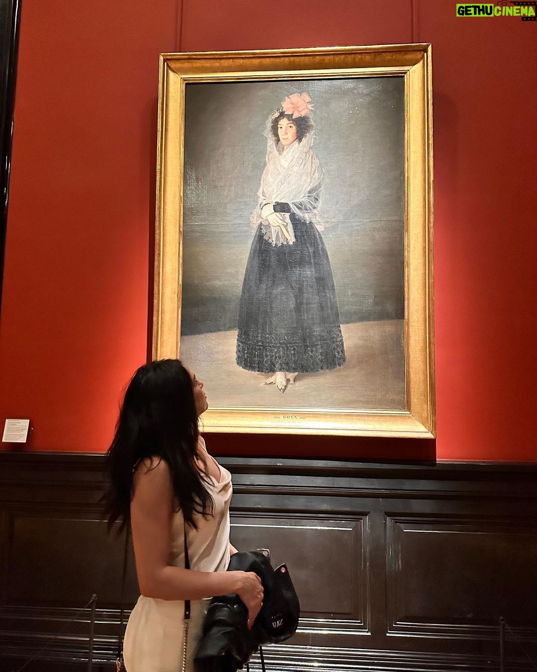 Vannessa Vasquez - 707 Likes - Mentally …. I’m back in Paris for fashion week with everyone else … but gaining 7 pounds cuz I like to eat and fuck It we are on strike still so why not 🥰 🛍 #paris #lourvemuseum