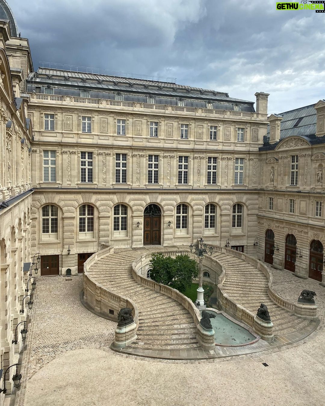 Vannessa Vasquez - 707 Likes - Mentally …. I’m back in Paris for fashion week with everyone else … but gaining 7 pounds cuz I like to eat and fuck It we are on strike still so why not 🥰 🛍 #paris #lourvemuseum