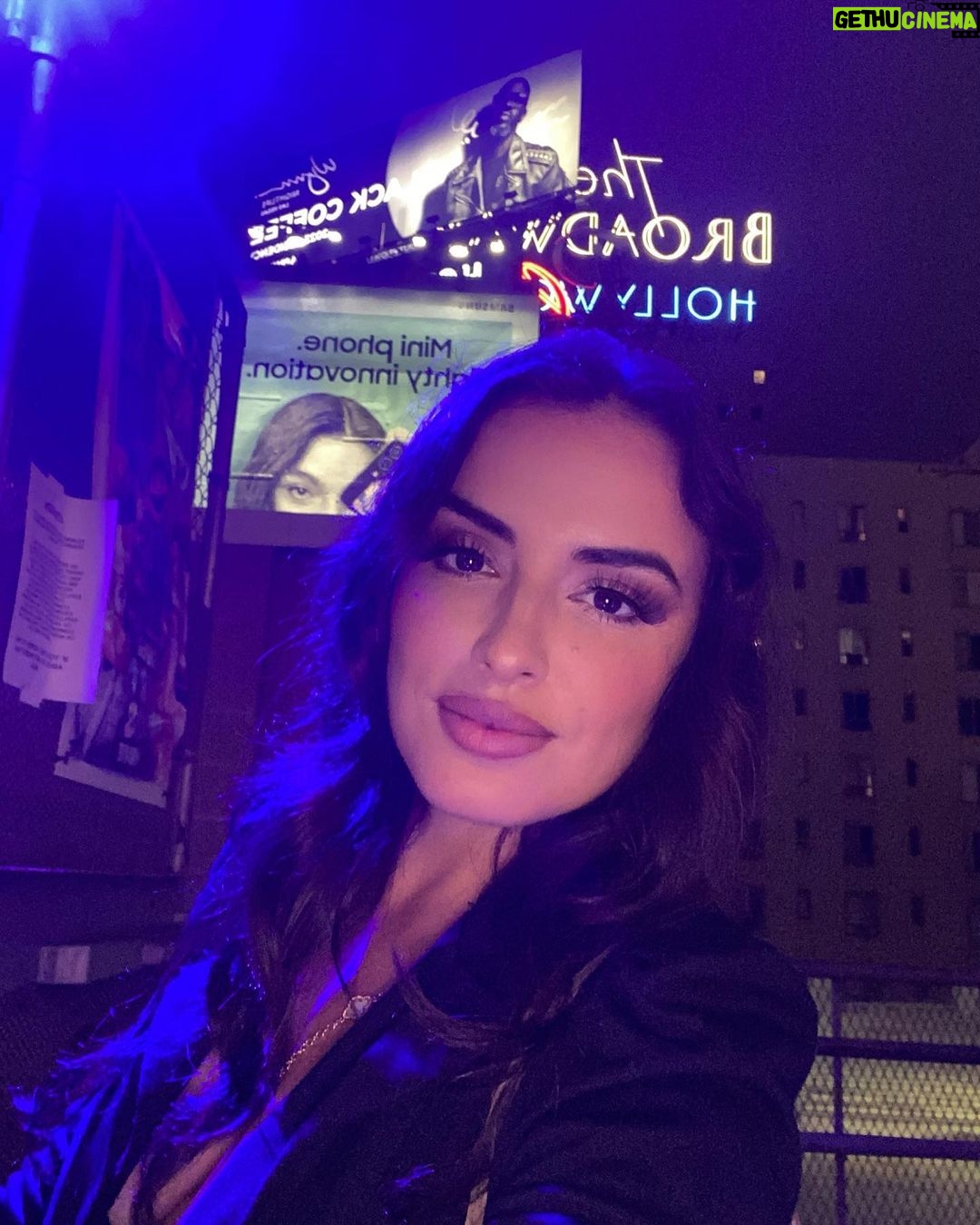 Vannessa Vasquez - 597 Likes - Bucket list ✅ of having your movie screen at the famous Ricardo Montalban theatre @the_montalban rooftop 🍿!! Love these guys ! Love what I do !! Everyone cracked up 😂 non stop 🥰🥰cheers to many more !! 🥰 link in my highlights! #funnymovies #divorcebait