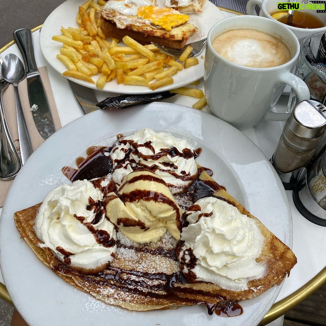 Vannessa Vasquez - 775 Likes - Once upon a time I fell in love with France 🇫🇷… once upon a time im still In Love 😻…
#paris , #nice #france #thelourve #monalisa #eiffeltower