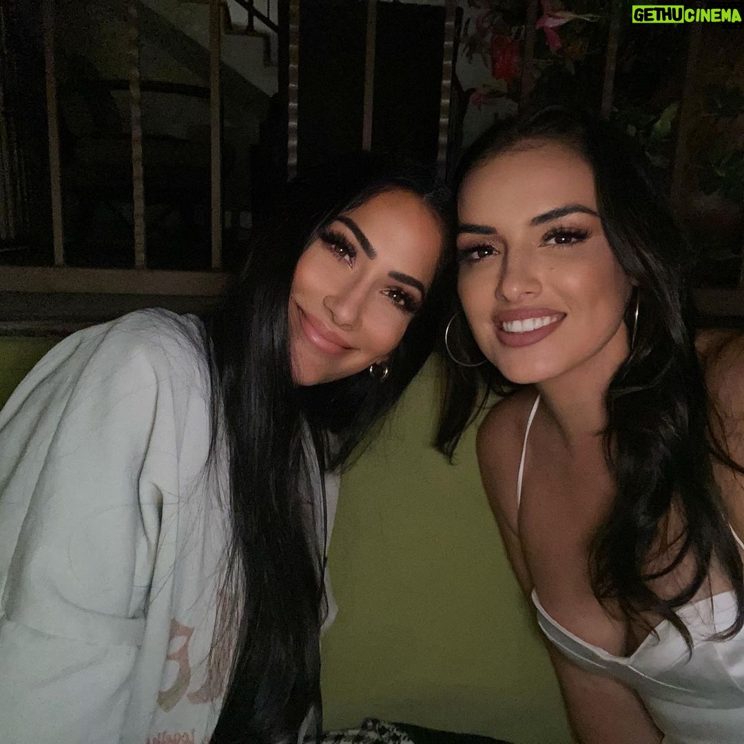Vannessa Vasquez - 605 Likes - Grateful for another weekend of rest and fun 🤩!! Back to action plan … although part of the action plan is making time for fun, rest, and me time 💆🏻♀️. Let’s get it 💥 !!
#motivationalmonday bc