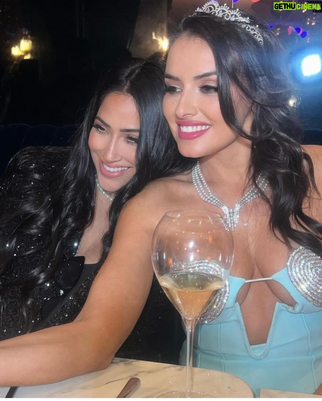 Vannessa Vasquez - 708 Likes - My December ReBirthday celebrations were one for the books … thank you to all my closest friends and loved ones who reached out, came out and made me feel so special. ❤️❤️❤️
Started out in Los Angeles with my Tulum dinner 🐠, my 👛Pink Dinner and then my breakfast at Tiffany’s theme party 💍 in Houston….Ended it in a small solo trip to a small town in Mexico to do an 🪶Ayuahasca 🌱ceremony and go deeper into my healing and spirituality!!
Surround yourself with people who love you so much. Genuinely. But most importantly love yourself the most and the hardest 🙏🙏🙏🙏🙏
Also… Thank you @cielhtx for everything at my Houston birthday 🎂 party
Oh yeah I’m single again and ready to mingle … forgot to tell y’all 5 months ago 🤣😘😘😘
#mobwifeaesthetic #breakfastattiffanys #cleangirlaesthetic #tulum #pinkfriday #losangeles #houston #hollywood