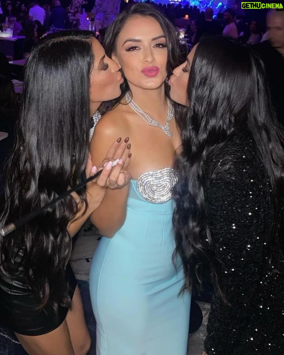 Vannessa Vasquez - 708 Likes - My December ReBirthday celebrations were one for the books … thank you to all my closest friends and loved ones who reached out, came out and made me feel so special. ❤️❤️❤️
Started out in Los Angeles with my Tulum dinner 🐠, my 👛Pink Dinner and then my breakfast at Tiffany’s theme party 💍 in Houston….Ended it in a small solo trip to a small town in Mexico to do an 🪶Ayuahasca 🌱ceremony and go deeper into my healing and spirituality!!
Surround yourself with people who love you so much. Genuinely. But most importantly love yourself the most and the hardest 🙏🙏🙏🙏🙏
Also… Thank you @cielhtx for everything at my Houston birthday 🎂 party
Oh yeah I’m single again and ready to mingle … forgot to tell y’all 5 months ago 🤣😘😘😘
#mobwifeaesthetic #breakfastattiffanys #cleangirlaesthetic #tulum #pinkfriday #losangeles #houston #hollywood