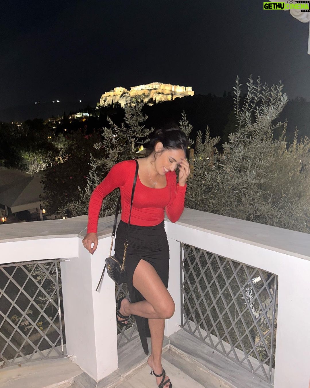 Vannessa Vasquez Instagram - When you’re having a deep philosophical moment connecting with the Greek Gods but mom says “ponte allí como una model” … “pero así no, te ves asustada” … 😂 😂 💀… have your deep moments but don’t forget to play human and laugh at yourselves and all the silliness we go along w in life. It’s all part of the game, enjoy it, live it, laugh it. Especially with those that elevate your frequency🥰🥰🥰🥰 . Love you mom. Thank you for taking this journey w me. 🥰😘😘😘😘 #motherdaughterlove💕 #athens 🇬🇷 Athens Greece