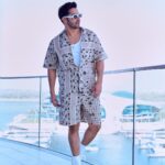 Varun Dhawan Instagram – Island boyee