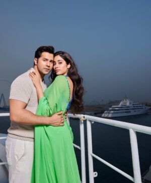 Varun Dhawan Instagram - Dxb mein BAWAAL
Global launch ✔️ #bawaal