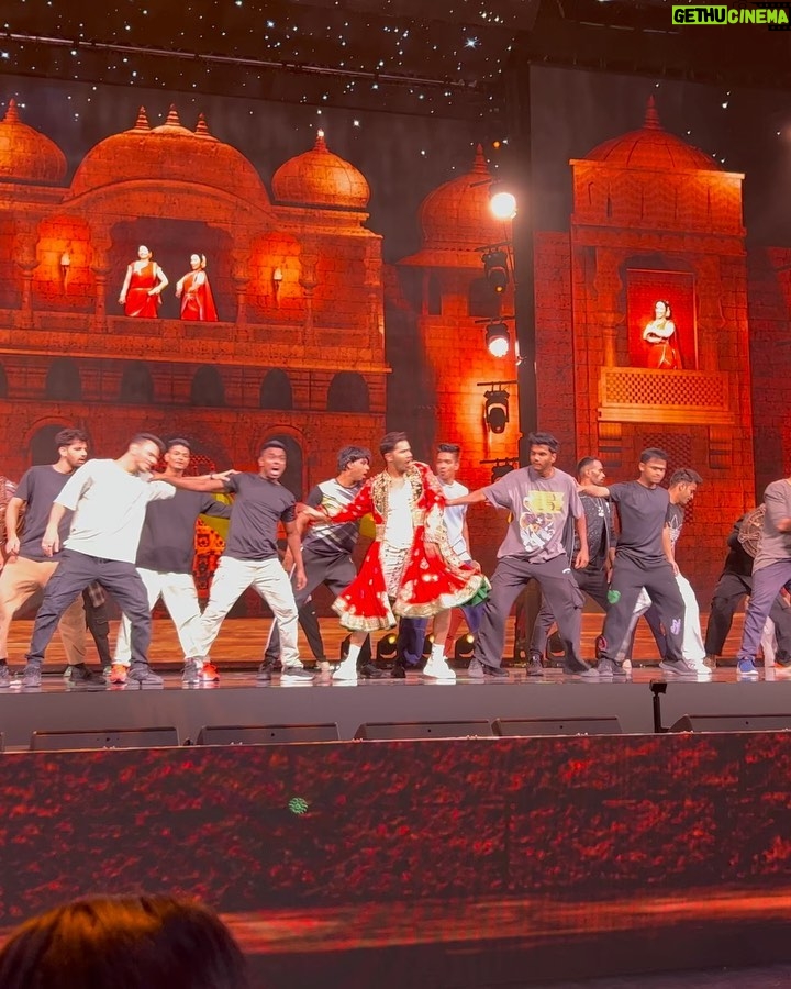 Varun Dhawan Instagram - The IIFA dump……..