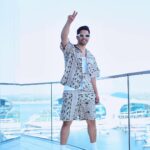 Varun Dhawan Instagram – Island boyee