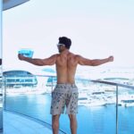 Varun Dhawan Instagram – Island boyee