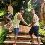 Varun Dhawan Instagram - Bday with the best crew Thank u for all the wishes. 36 begins