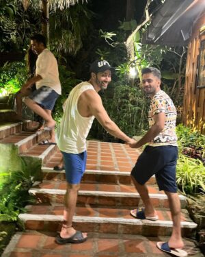 Varun Dhawan Instagram - Bday with the best crew
Thank u for all the wishes. 36 begins