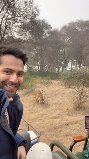 Varun Dhawan Instagram - When the 🐺 meet the 🐅