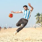 Varun Dhawan Instagram - For the love of the game @fifaworldcup @bombaytimes @prathameshb84 who u rooting for ?