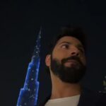 Varun Dhawan Instagram - Bhediya trailer at the bhurj khalifa I got so excited I dropped my phone bhediya out on the 25 th Nov