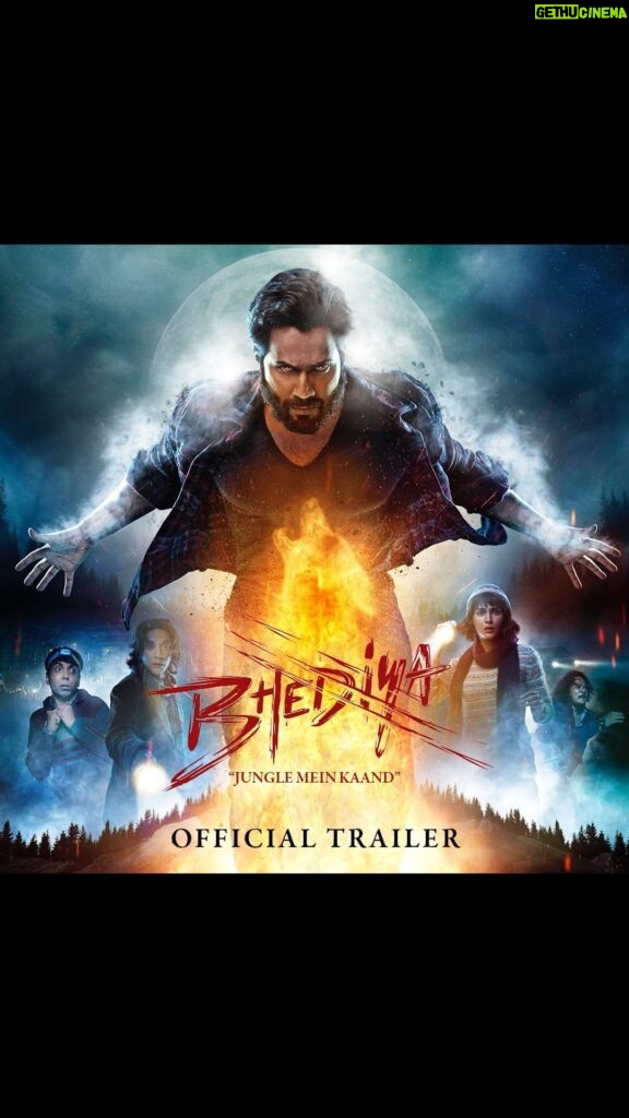 Varun Dhawan Instagram - इस कहानी का नाम है #Bhediya!🐺🔥 Presenting the official trailer of India’s first creature-comedy, Bhediya! In cinemas on 25th Nov in 2D & 3D. #bhediyatrailer #Bhediya @kritisanon @deepakdobriyal1 @nowitsabhi @paalinkabak @amarkaushik #DineshVijan @nirenbhatt @soulfulsachin @jigarsaraiya @sachinjigar @amitabhbhattacharyaofficial @maddockfilms @officialjiostudios @zeemusiccompany
