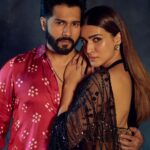 Varun Dhawan Instagram - Trying to be “sexy”, “hot” & “cute” all at the same time.. 🤪😉 (swipe) P.S. Last one’s “US” @varundvn 🥰 #BhediyaPromotions