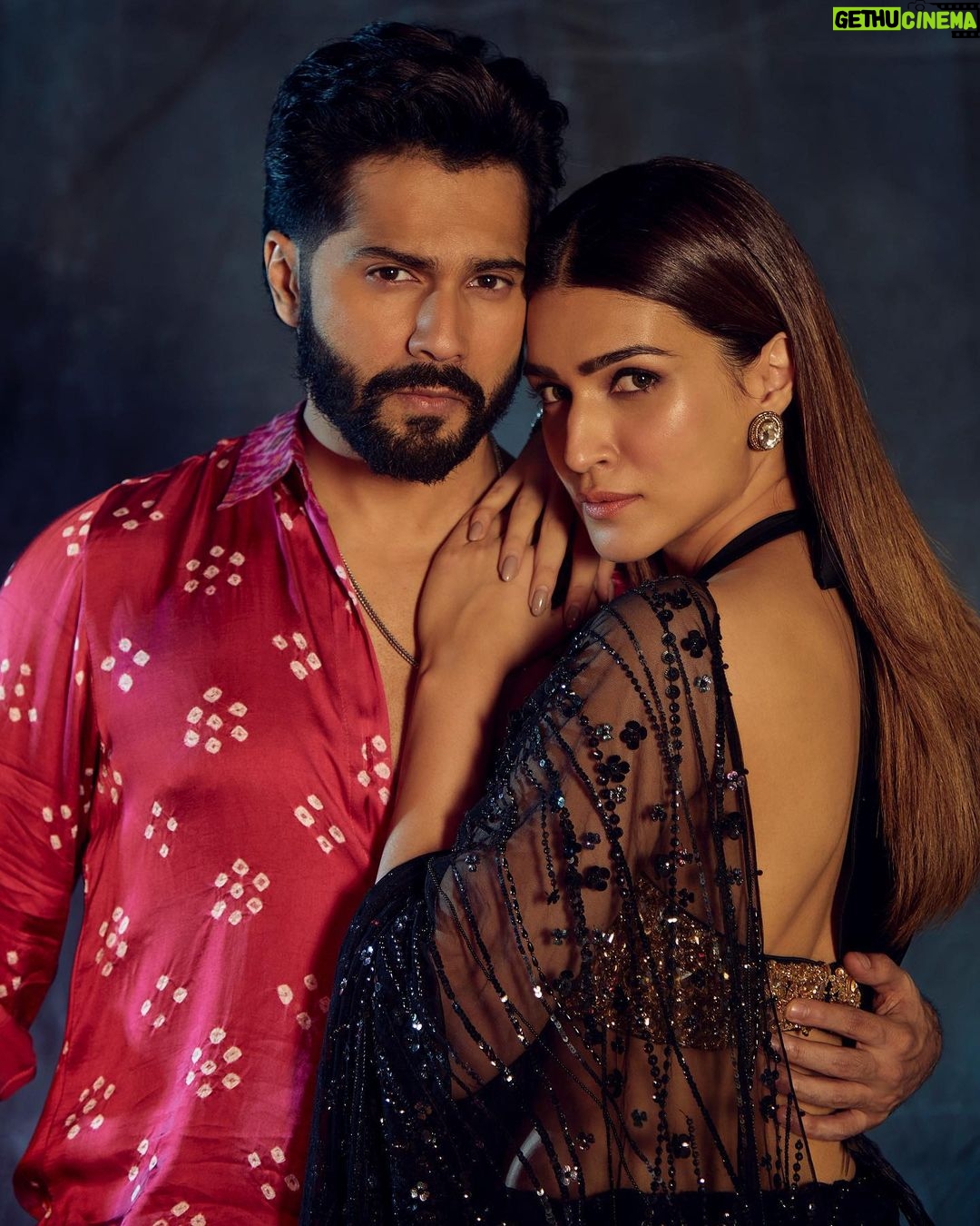 Varun Dhawan - 1.6 Million Likes - Trying to be āsexyā, āhotā & ācuteā all at the same time.. š¤Ŗš (swipe)
P.S. Last oneās āUSā @varundvn š„°
#BhediyaPromotions