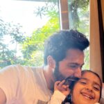 Varun Dhawan Instagram - Sunday with my favourite gal ♾❤️