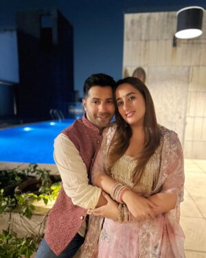 Varun Dhawan Instagram - Happy karvachauth to everyone out there celebrating. Wishing safety and peace to all. Bharatya naari sab be bhaari though natasha is really light so love making her sit on my lap